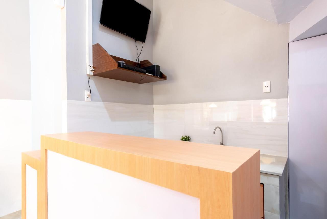 Oyo 1557 Bungas Guest House Medan Dış mekan fotoğraf